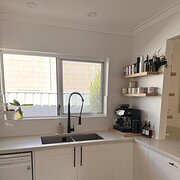 Home Owner wanting sitter in Perth, Western Australia