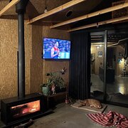 Home Owner wanting sitter in CASTLEMAINE, Victoria