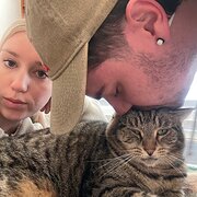 House Sitter - Doting Duo - reliable, loving, proactive