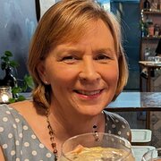 House Sitter - Laura 