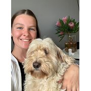 House Sitter - Alanna