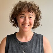 House Sitter - Responsible professional & animal lover