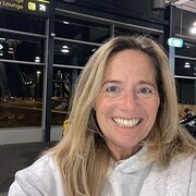 House Sitter - Respectful Professional Caring for Homes