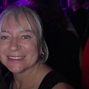 House Sitter - Evelyn 