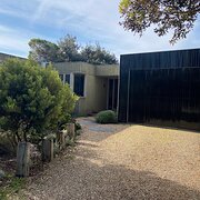 Home Owner wanting sitter in Melbourne, Victoria