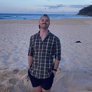 House Sitter - Riley