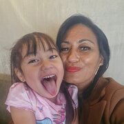 House Sitter - Nana & Granddaughter Duo