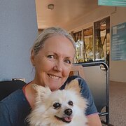 House Sitter - Lea Bell 