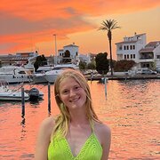 House Sitter - Reliable honest animal lover 