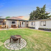 Home Owner wanting sitter in Melbourne, Victoria