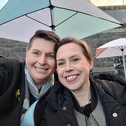 House Sitter - Reliable Couple & Pet Enthusiasts