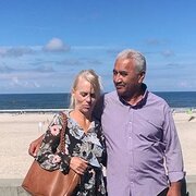 House Sitter - Mature couple  love the country life