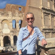 House Sitter - Malisse Dyer 