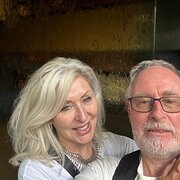 House Sitter - Robyn and Max Active Travellers