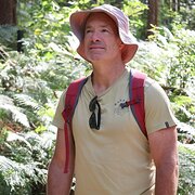 House Sitter - - Semi Retired Traveller