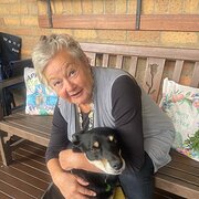 House Sitter - Vicky