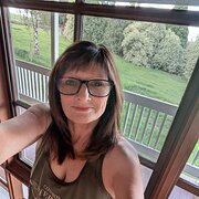 House Sitter - Julie