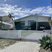 Home Owner wanting sitter in Perth, Western Australia