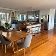 Home Owner wanting sitter in Melbourne, Victoria