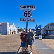 House Sitter - Bruce & Suzanne McLennan