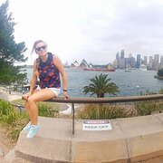 House Sitter -  Reliable & Caring House Sitters Availab