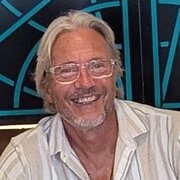 House Sitter - Great with dogs, cats and gardens