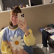 House Sitter - Chloe 