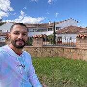House Sitter - Experienced house sitter & animal lover