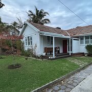 Home Owner wanting sitter in Melbourne, Victoria