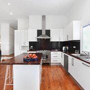 Home Owner wanting sitter in , New South Wales