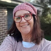 House Sitter - Love gardens, horses, nature and life