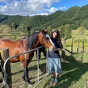 House Sitter - Relaxed homebody and pet lover 