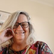 House Sitter - Short stays only .Happy in life.