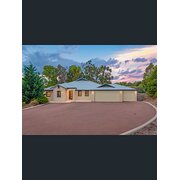 Home Owner wanting sitter in Perth, Western Australia