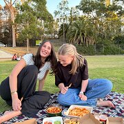 House Sitter - Uni student seeking company with pets