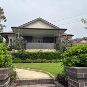 Home Owner wanting sitter in In Sydney, New South Wales