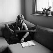 House Sitter - Teacher, Quiet Creative & Animal Lover