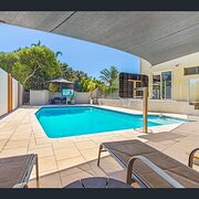 Home Owner wanting sitter in Perth, Western Australia