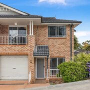 Home Owner wanting sitter in Sydney, New South Wales