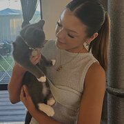 House Sitter - Profile title