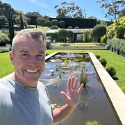 House Sitter - Mr