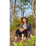 House Sitter - Robyn