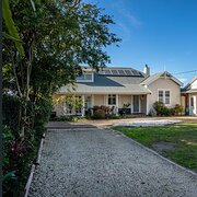 Home Owner wanting sitter in Newcastle, New South Wales