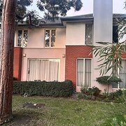 Home Owner wanting sitter in Melbourne, Victoria