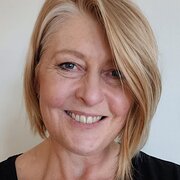 House Sitter - Travelling writer cares for homes/pets