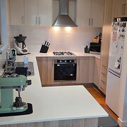 Home Owner wanting sitter in , Victoria