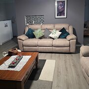 Home Owner wanting sitter in Birkdale, Queensland