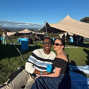 House Sitter - Experienced couple for pet and housesits