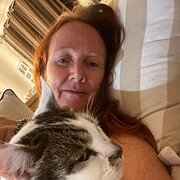 House Sitter - Mature experienced fit and happy female