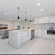 Home Owner wanting sitter in Parkwood, Queensland